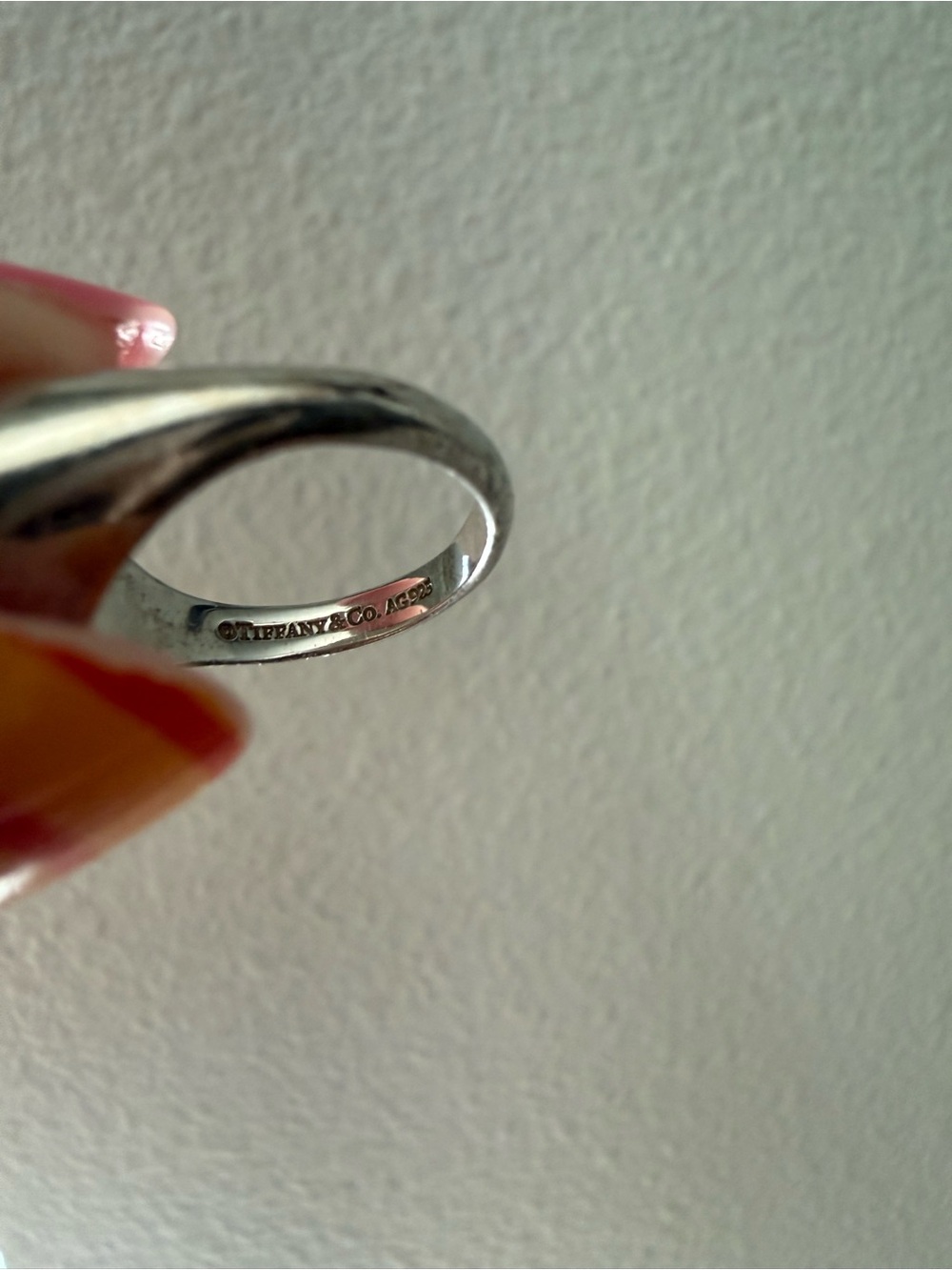 Tiffany & Co. Heart Tag Signet Ring - Silver
SIZE 5 - Picture 5 of 8